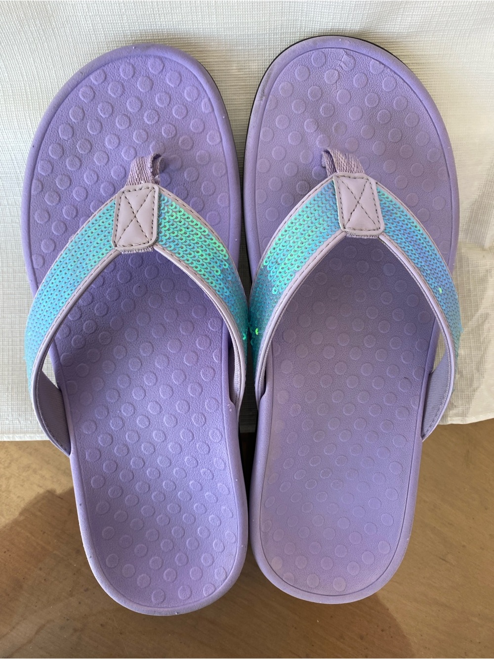 Vionic Lavender Sequin Sandals, Size 7
